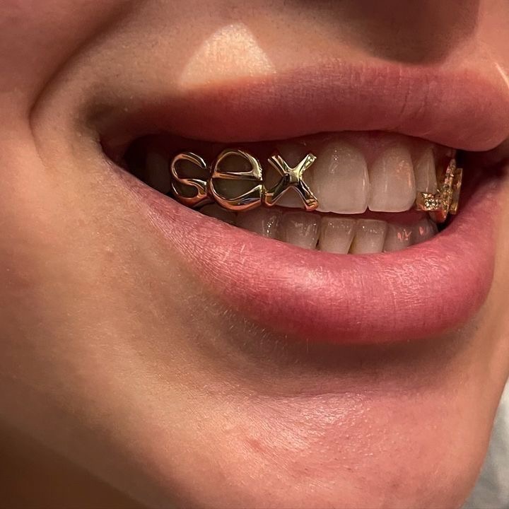 Grillz lettres or sur mesure